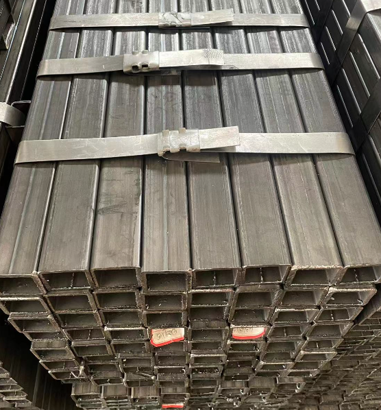 张家界工业用梯子 镀锌管焊接梯子 铁梯子方管梯